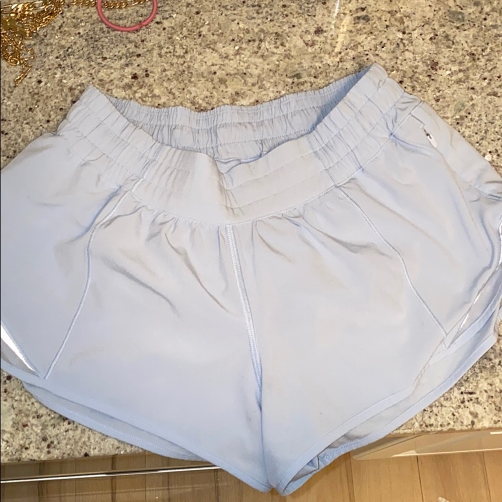 Lululemon Hotty Hot Short II 2.5” light blue